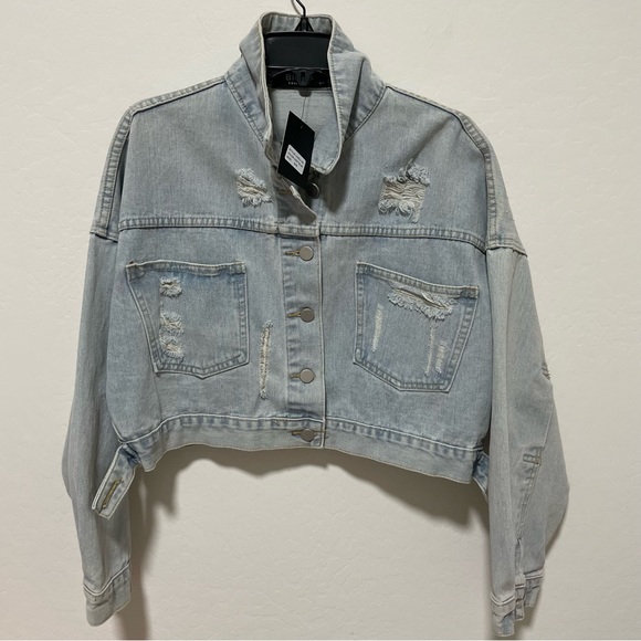 Stylish Light Blue Denim Jacket with Fringe - Picture 11 of 15